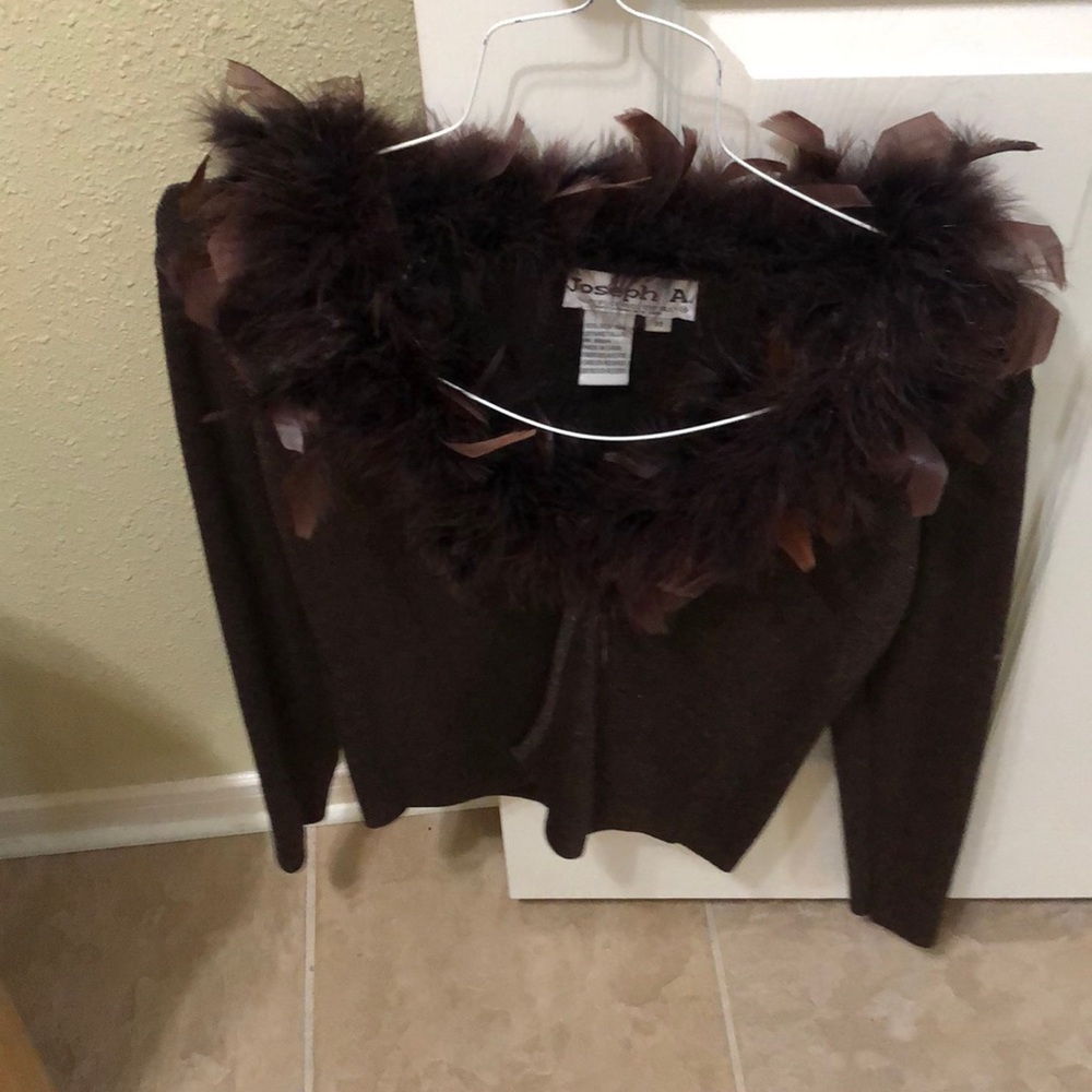 Brown cardigan with feature collar